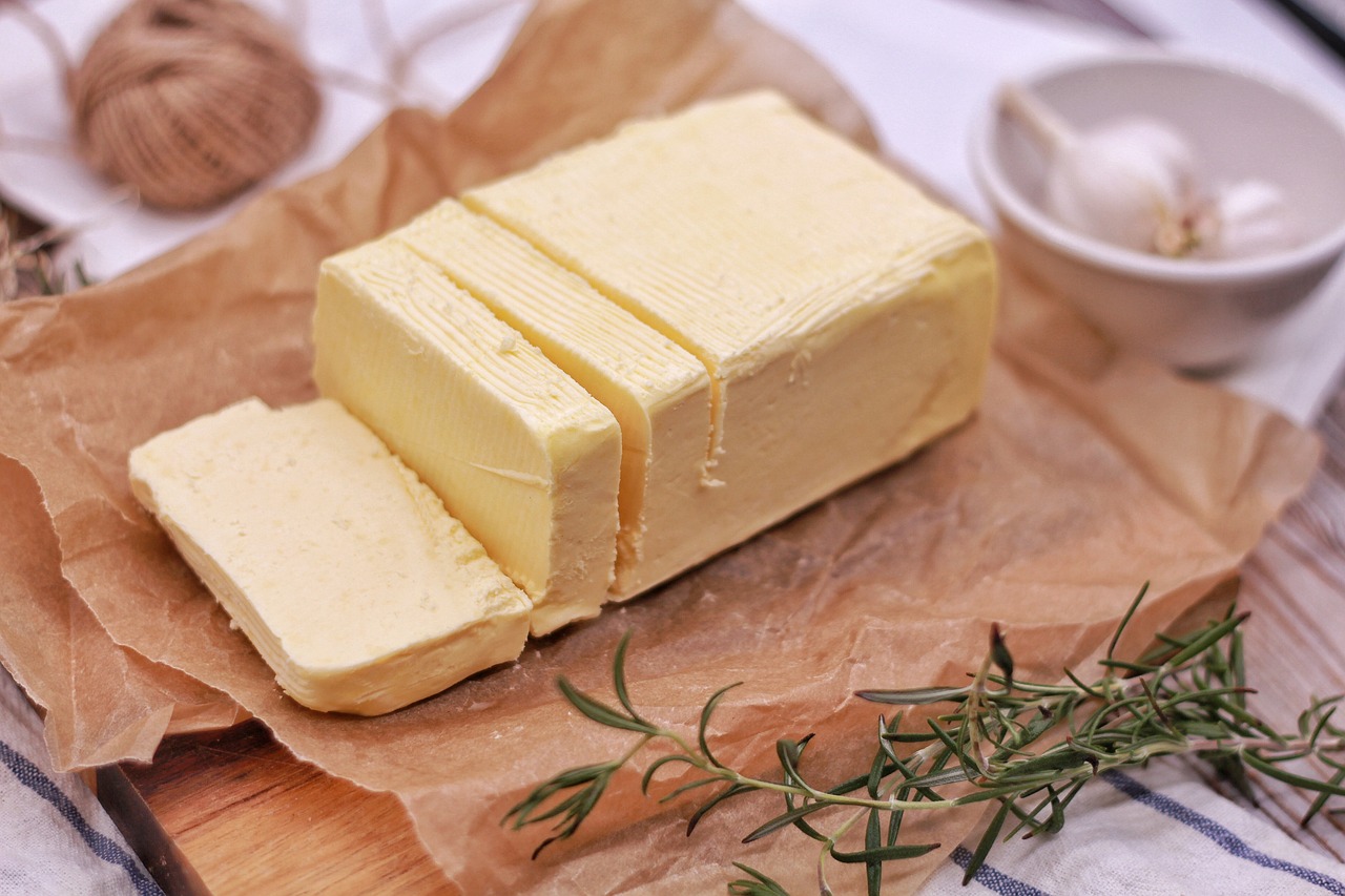 Odkedy môže dieťa maslo? Výživové Uváženia a Odporúčania
